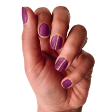 Load image into Gallery viewer, Mulberry Spice Nail Wraps
